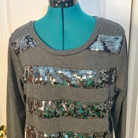 Forever XXI Green Sequin Stripe Crew Neck Casual Long Sleeve Comfy Sweatshirt - Picture 2 of 9